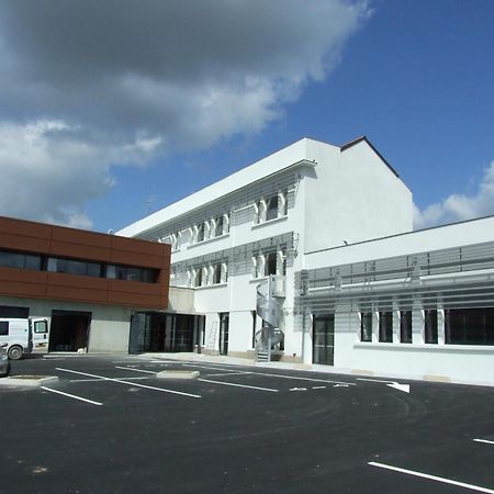 Jf Accueil & Formation Hotel Cholet Luaran gambar
