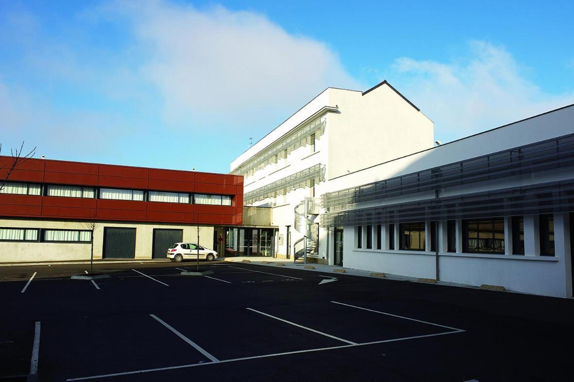 Jf Accueil & Formation Hotel Cholet Luaran gambar
