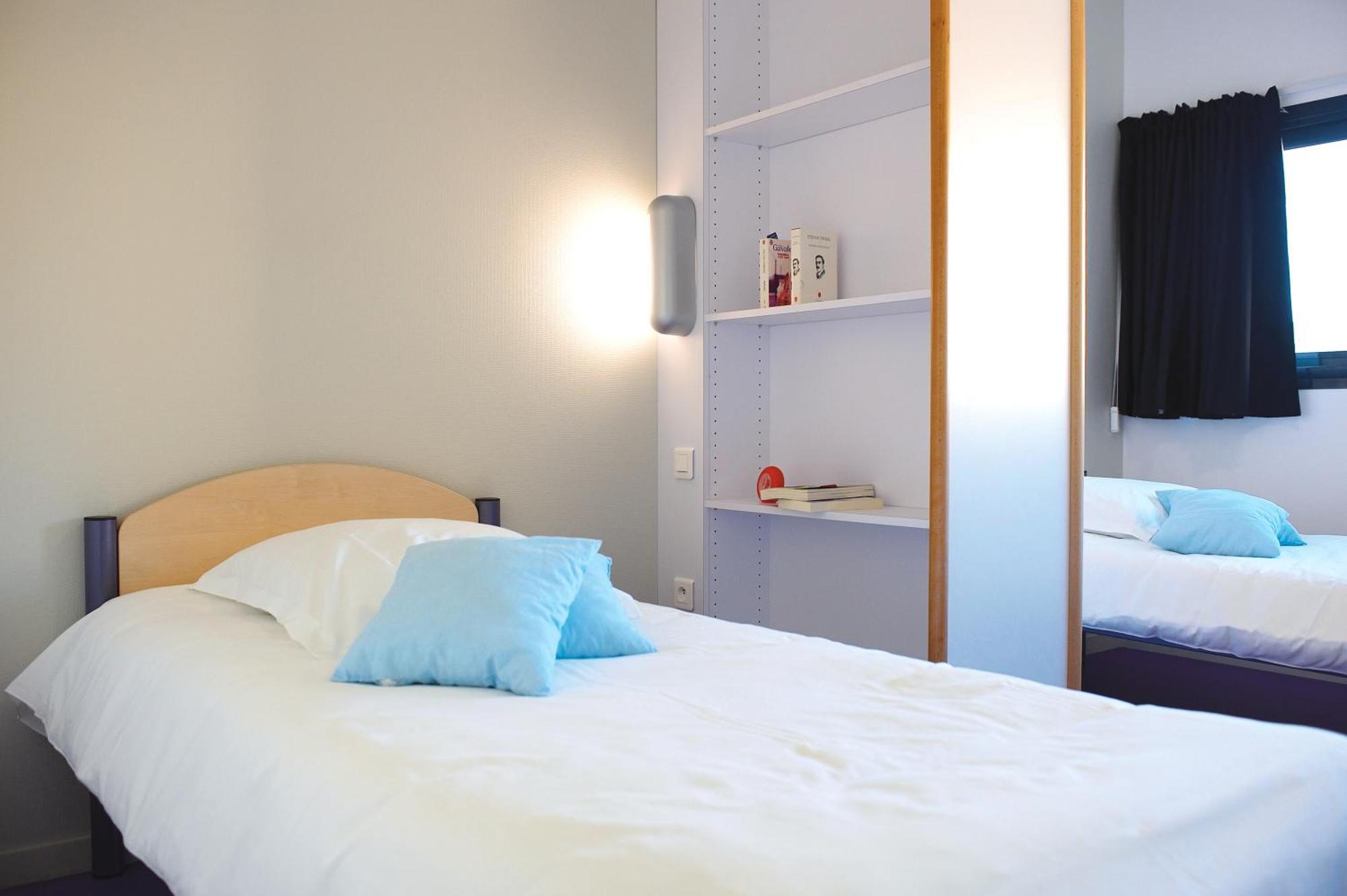 Jf Accueil & Formation Hotel Cholet Luaran gambar